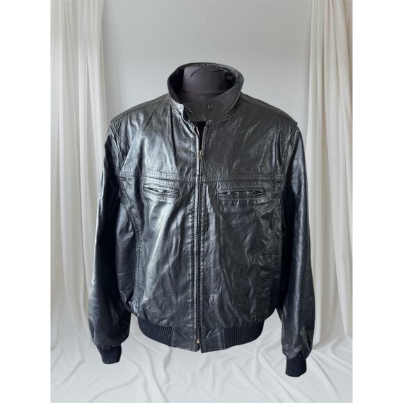 Vintage Men's Black Leather Bomber Jacket Medium 50
